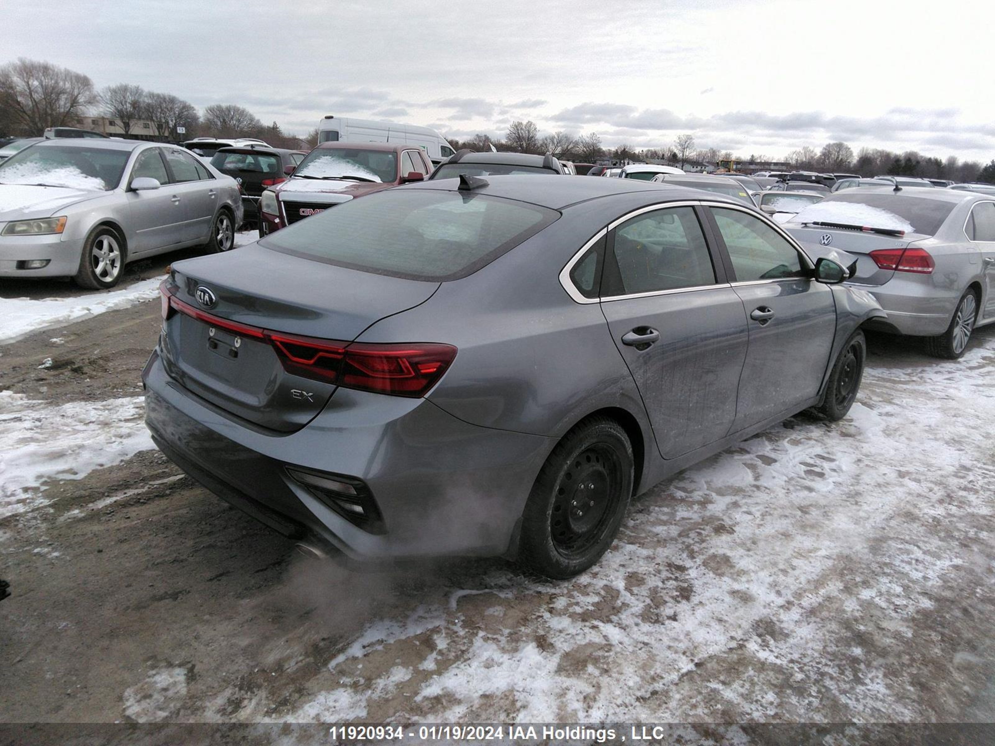 Photo 3 VIN: 3KPF54ADXKE031075 - KIA FORTE 