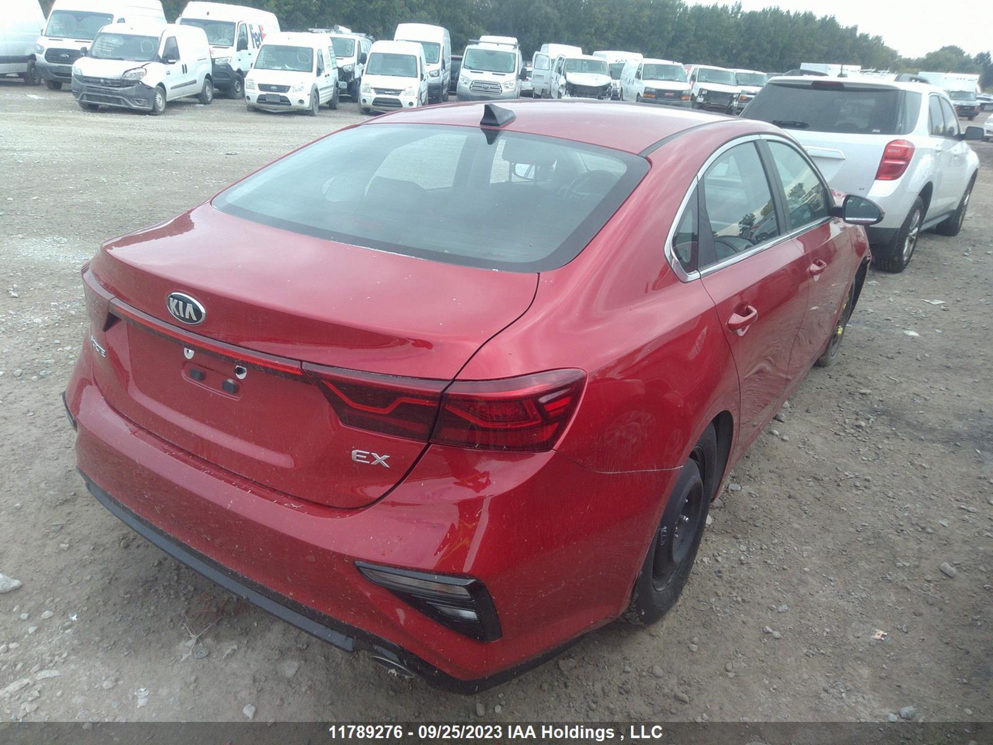 Photo 3 VIN: 3KPF54ADXME392504 - KIA FORTE 