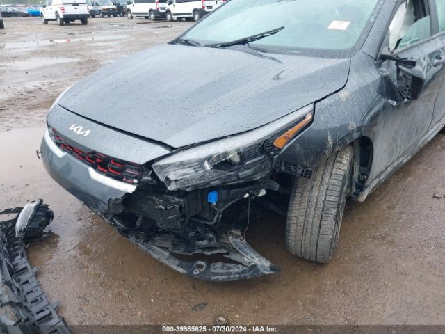 Photo 5 VIN: 3KPF54ADXNE428158 - KIA FORTE 