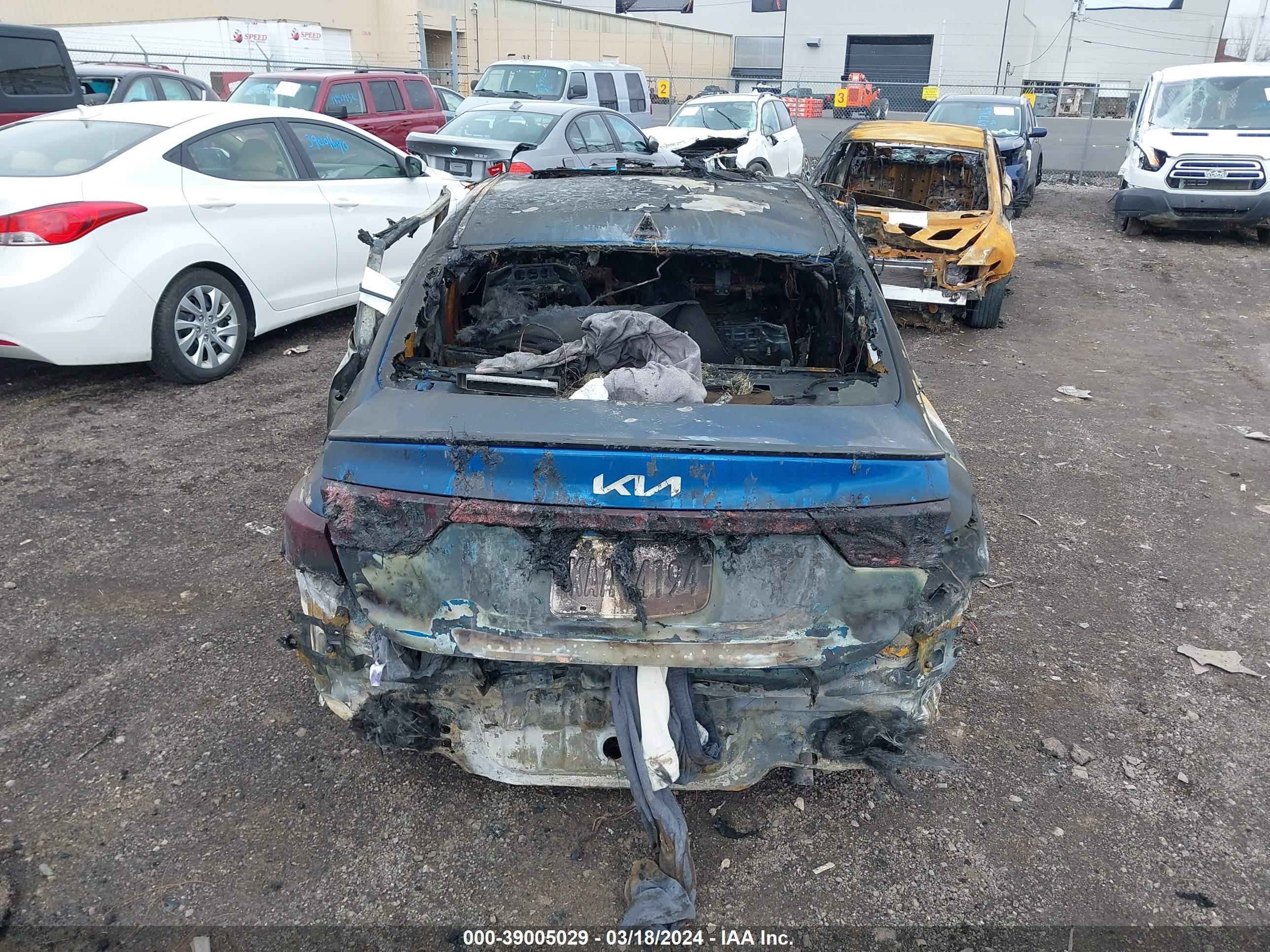 Photo 14 VIN: 3KPF54ADXPE536556 - KIA FORTE 