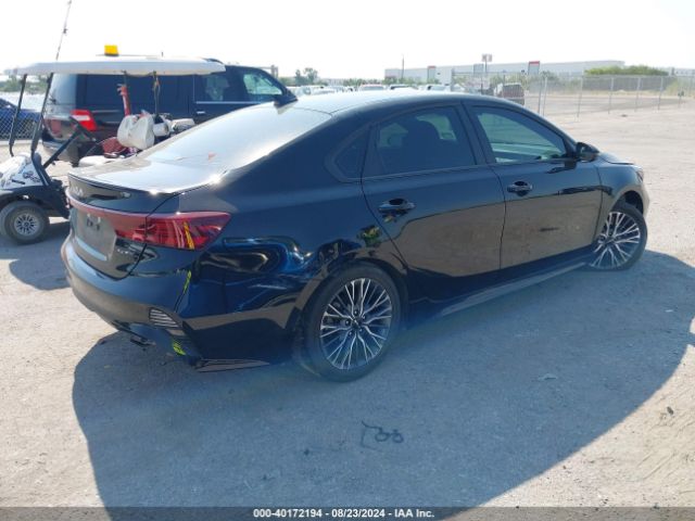 Photo 3 VIN: 3KPF54ADXPE622661 - KIA FORTE 