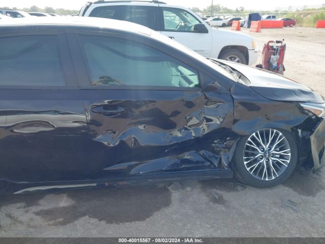 Photo 5 VIN: 3KPF54ADXRE738347 - KIA FORTE 