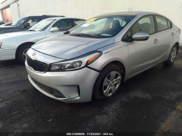 Photo 5 VIN: 3KPFK4A70HE019674 - KIA FORTE 