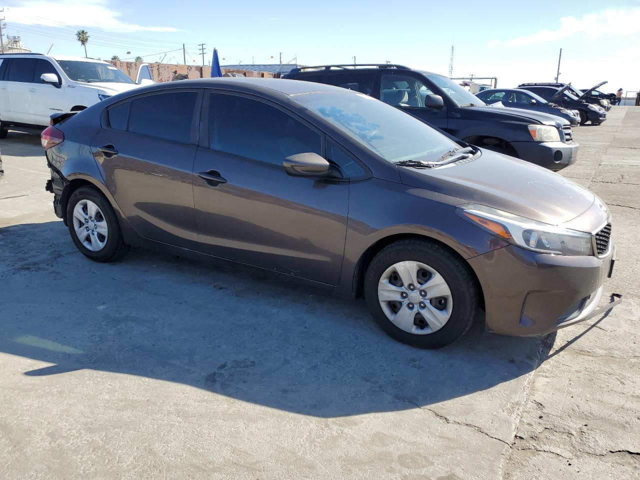 Photo 3 VIN: 3KPFK4A70HE075307 - KIA FORTE 