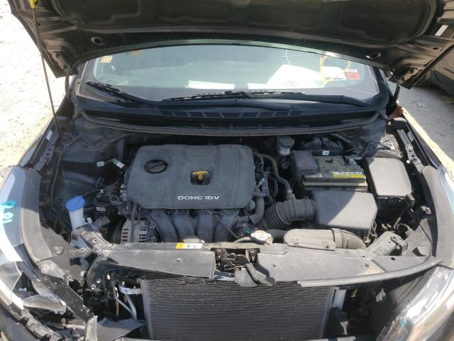 Photo 6 VIN: 3KPFK4A70HE105177 - KIA FORTE LX 