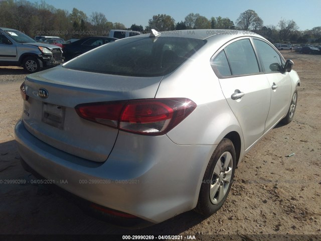 Photo 3 VIN: 3KPFK4A70JE169516 - KIA FORTE 