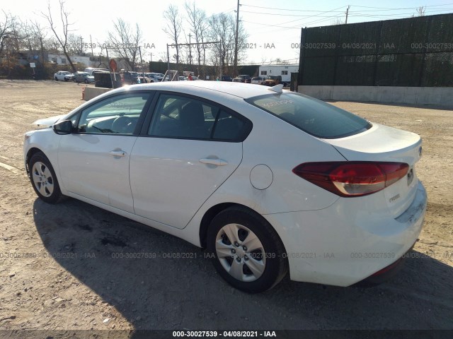 Photo 2 VIN: 3KPFK4A70JE178488 - KIA FORTE 