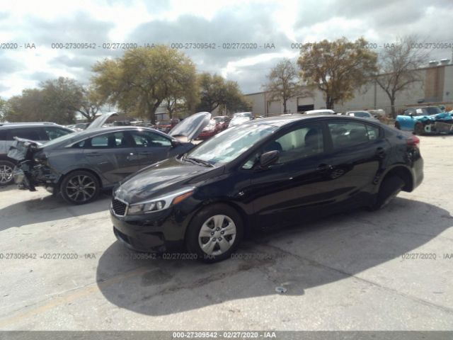 Photo 1 VIN: 3KPFK4A70JE214602 - KIA FORTE 