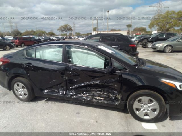 Photo 5 VIN: 3KPFK4A70JE214602 - KIA FORTE 