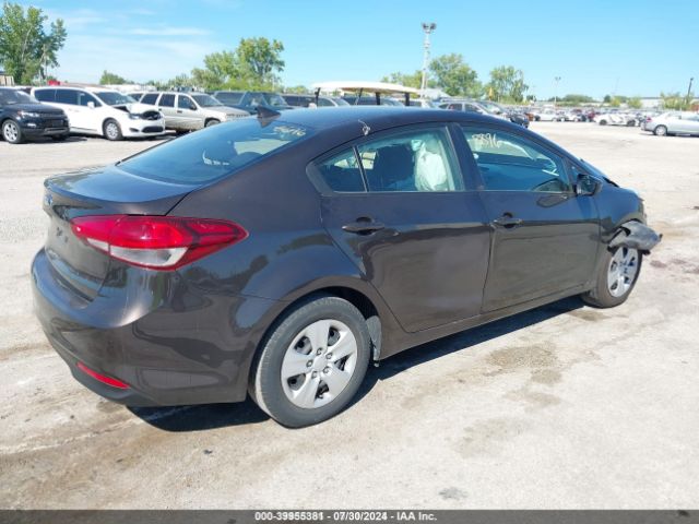 Photo 3 VIN: 3KPFK4A70JE217385 - KIA FORTE 