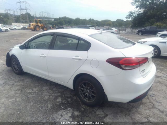 Photo 2 VIN: 3KPFK4A70JE220206 - KIA FORTE 