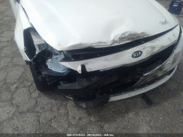 Photo 5 VIN: 3KPFK4A70JE220206 - KIA FORTE 