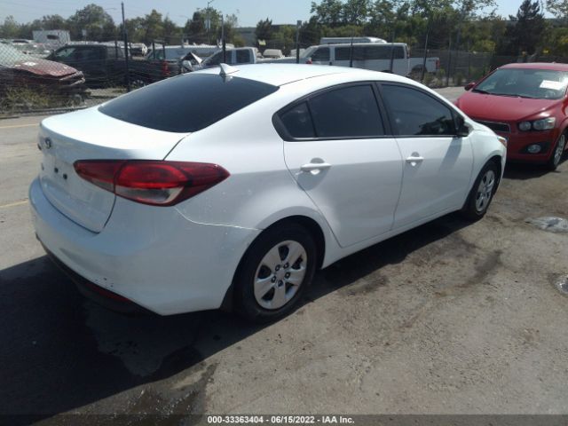 Photo 3 VIN: 3KPFK4A70JE221405 - KIA FORTE 