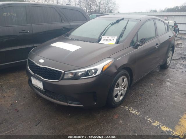 Photo 1 VIN: 3KPFK4A70JE221565 - KIA FORTE 