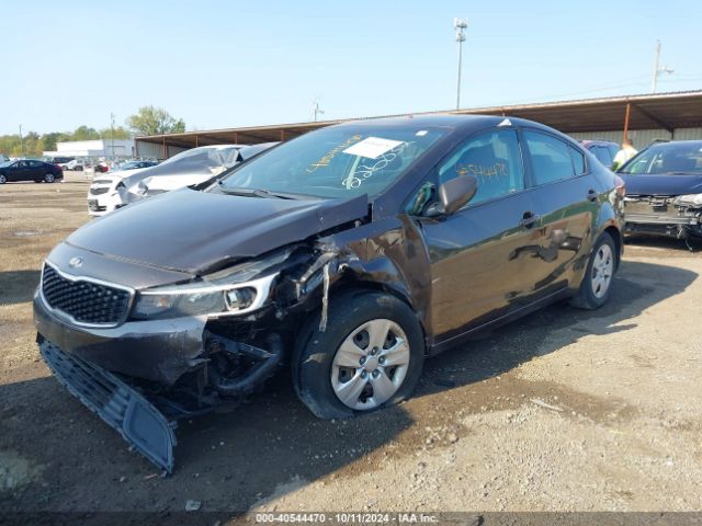 Photo 1 VIN: 3KPFK4A70JE226832 - KIA FORTE 