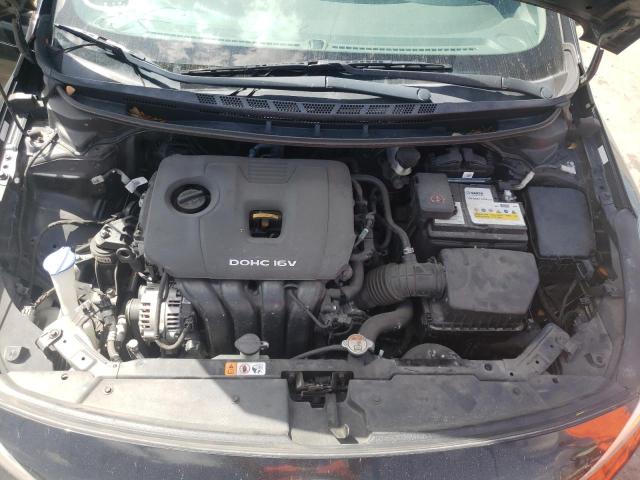 Photo 6 VIN: 3KPFK4A70JE228256 - KIA FORTE LX 