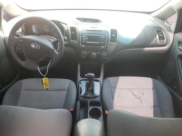 Photo 8 VIN: 3KPFK4A70JE228256 - KIA FORTE LX 