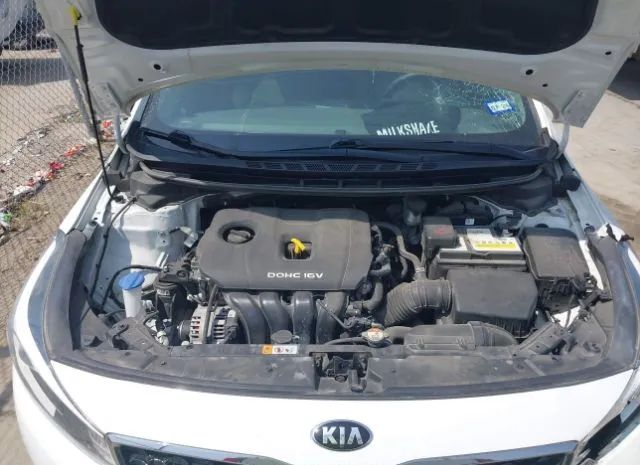 Photo 9 VIN: 3KPFK4A70JE229486 - KIA FORTE 