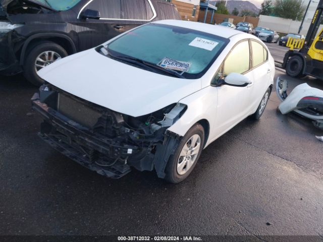 Photo 1 VIN: 3KPFK4A70JE257482 - KIA FORTE 