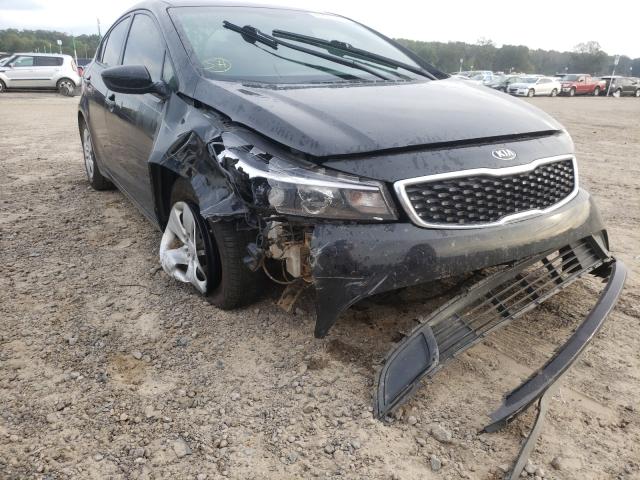 Photo 8 VIN: 3KPFK4A70JE277036 - KIA FORTE LX 