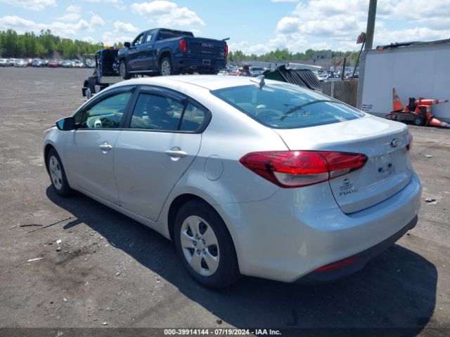 Photo 2 VIN: 3KPFK4A71HE062629 - KIA FORTE 