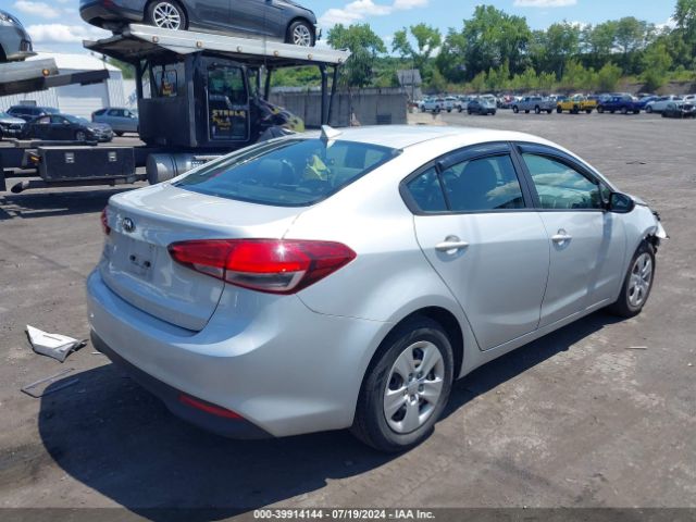 Photo 3 VIN: 3KPFK4A71HE062629 - KIA FORTE 