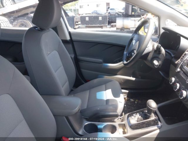 Photo 4 VIN: 3KPFK4A71HE062629 - KIA FORTE 