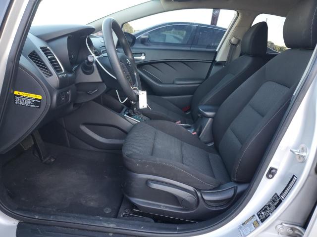 Photo 6 VIN: 3KPFK4A71HE063814 - KIA FORTE LX 