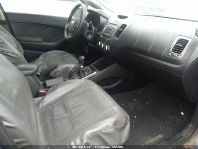 Photo 4 VIN: 3KPFK4A71HE081570 - KIA FORTE 