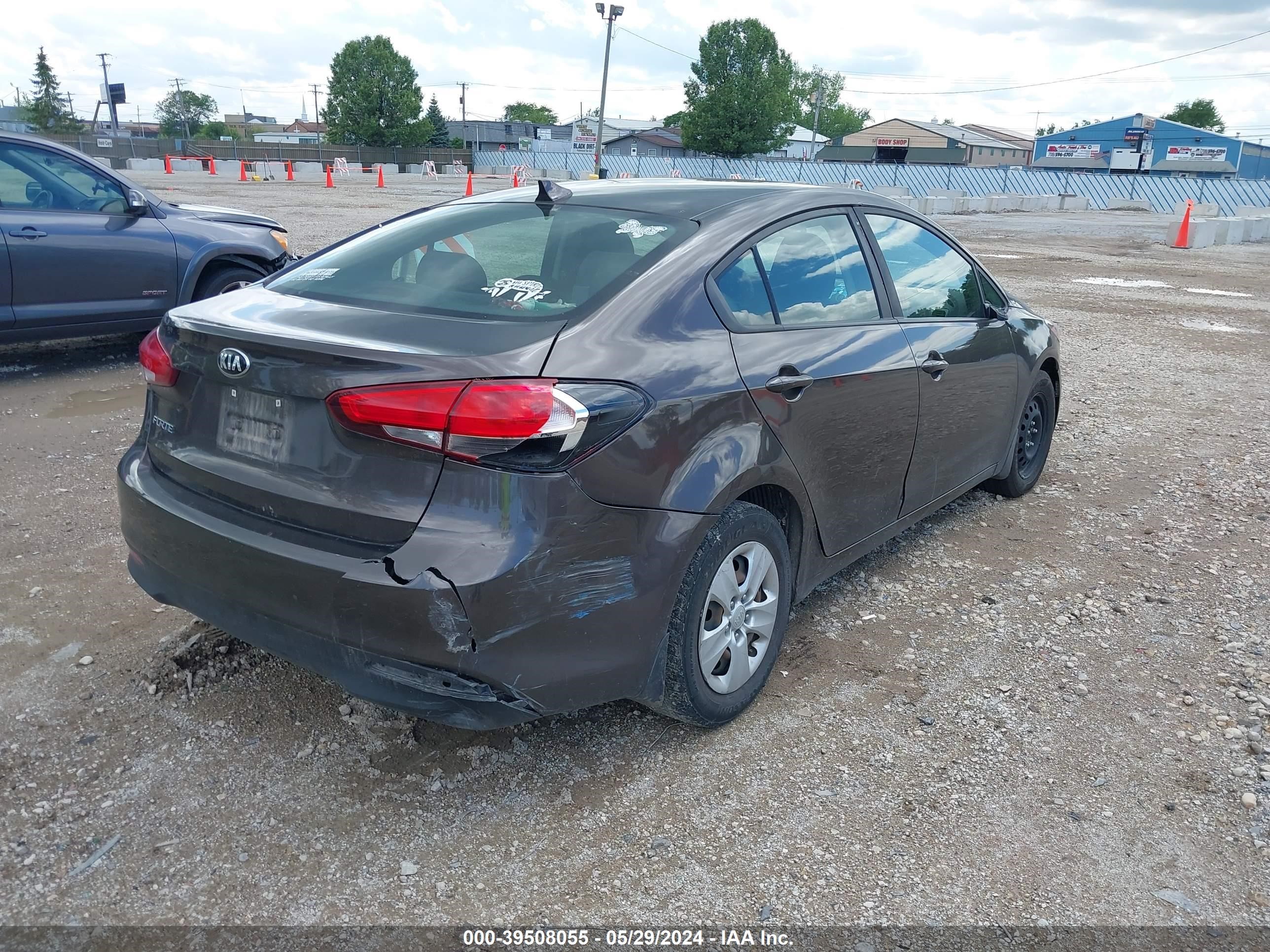 Photo 3 VIN: 3KPFK4A71HE085201 - KIA FORTE 