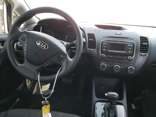 Photo 8 VIN: 3KPFK4A71HE090026 - KIA FORTE LX 