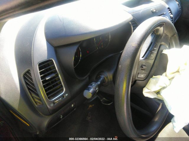 Photo 6 VIN: 3KPFK4A71HE094397 - KIA FORTE 