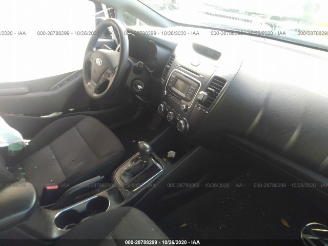 Photo 4 VIN: 3KPFK4A71HE097011 - KIA FORTE 