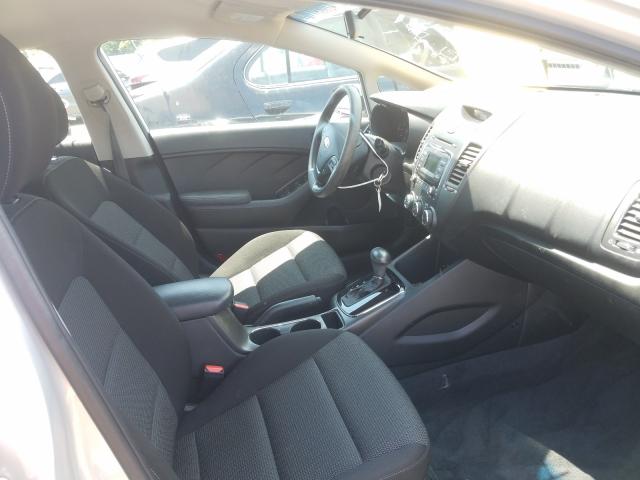 Photo 4 VIN: 3KPFK4A71HE099776 - KIA FORTE LX 