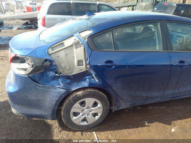 Photo 5 VIN: 3KPFK4A71HE128595 - KIA FORTE 