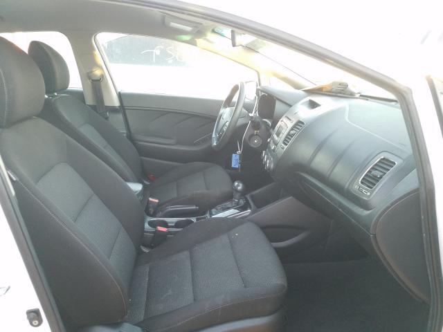 Photo 4 VIN: 3KPFK4A71HE137149 - KIA FORTE LX 