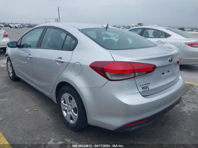 Photo 2 VIN: 3KPFK4A71HE152203 - KIA FORTE 