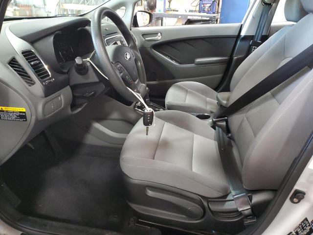 Photo 6 VIN: 3KPFK4A71HE153903 - KIA FORTE LX 