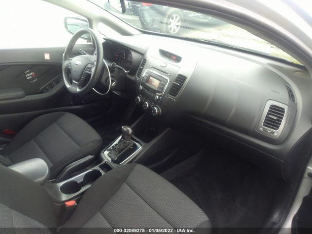 Photo 4 VIN: 3KPFK4A71HE159071 - KIA FORTE 