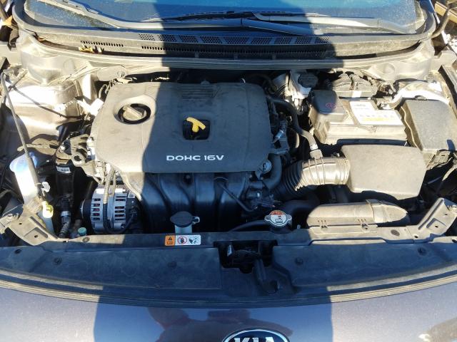 Photo 6 VIN: 3KPFK4A71JE164924 - KIA FORTE LX 