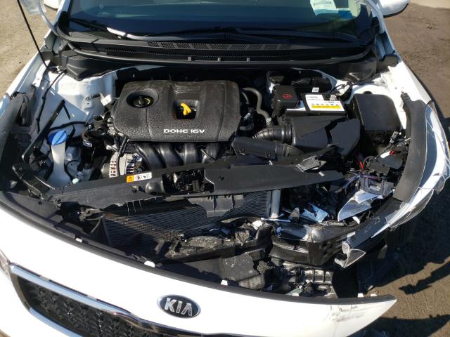 Photo 6 VIN: 3KPFK4A71JE167015 - KIA FORTE 