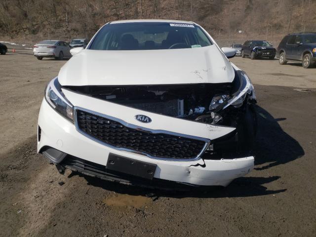 Photo 8 VIN: 3KPFK4A71JE167015 - KIA FORTE 