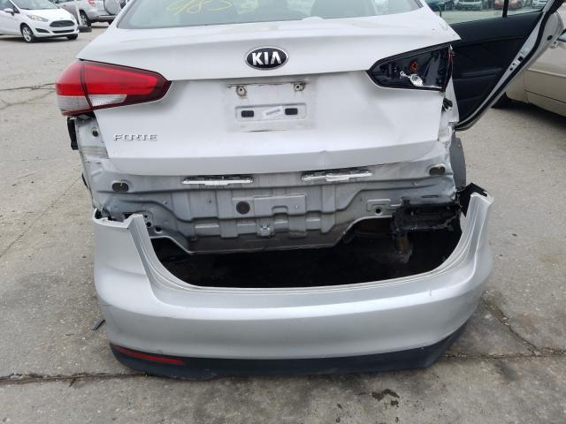 Photo 8 VIN: 3KPFK4A71JE179858 - KIA FORTE LX 