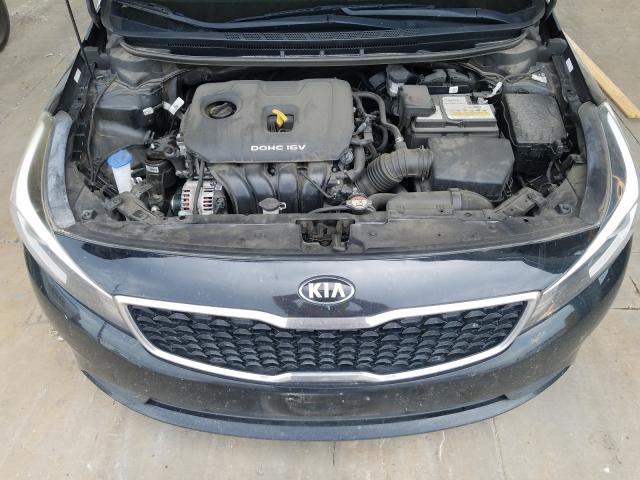 Photo 6 VIN: 3KPFK4A71JE192769 - KIA FORTE LX 