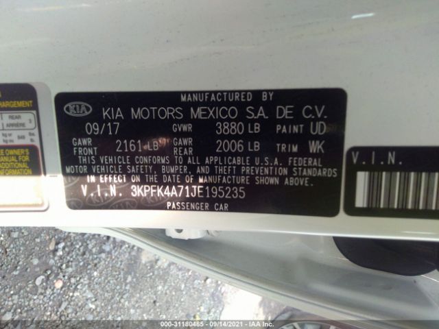 Photo 8 VIN: 3KPFK4A71JE195235 - KIA FORTE 