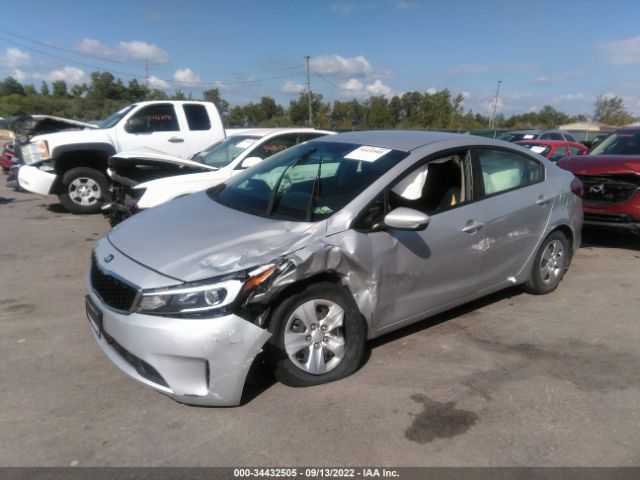 Photo 1 VIN: 3KPFK4A71JE227231 - KIA FORTE 