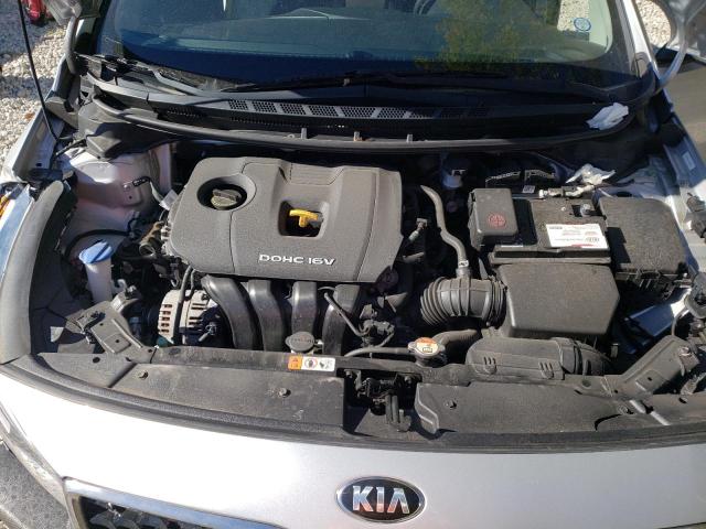 Photo 6 VIN: 3KPFK4A71JE227617 - KIA FORTE LX 