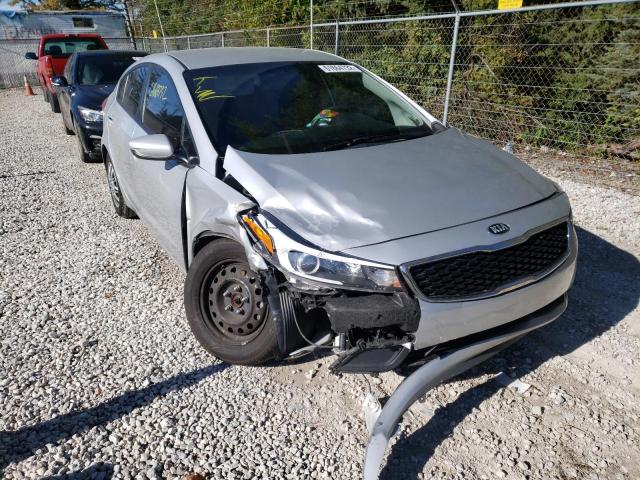 Photo 8 VIN: 3KPFK4A71JE227617 - KIA FORTE LX 