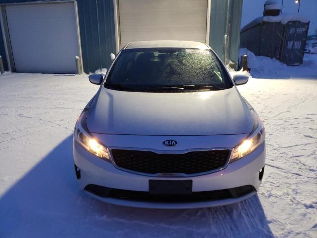 Photo 4 VIN: 3KPFK4A71JE234373 - KIA FORTE 