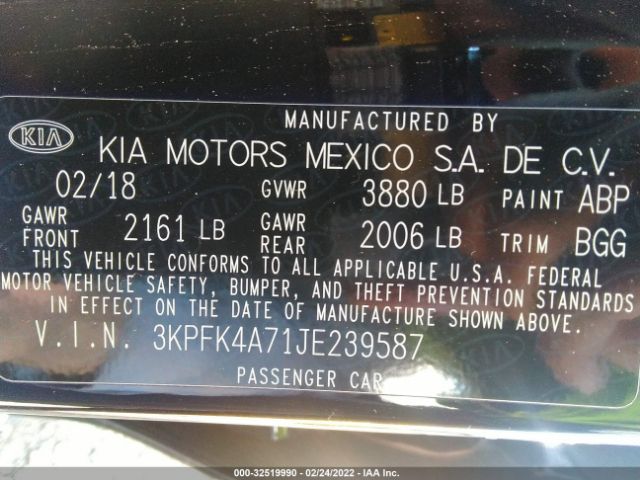 Photo 8 VIN: 3KPFK4A71JE239587 - KIA FORTE 